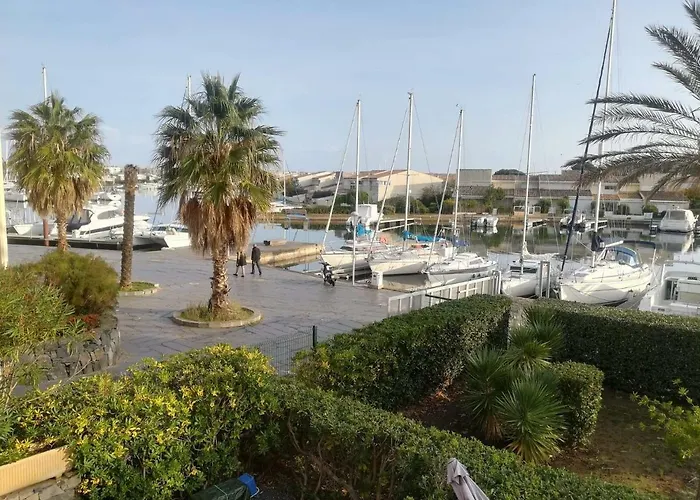 Cap Capistol Studio le Cap d'Agde vue port